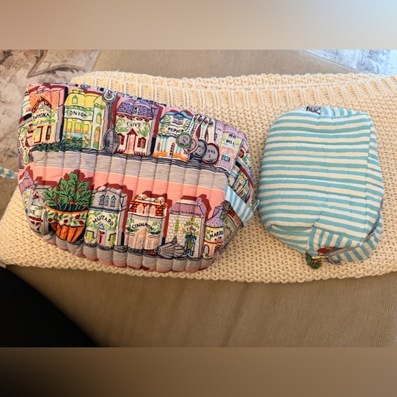 Oversized Pouch Duo in Lenox Spice Village X PrintFresh - Picture 2 of 6